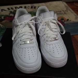 Air Force 1’s All Whites